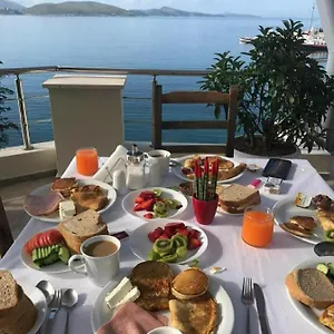 Hotel Titania Sarande